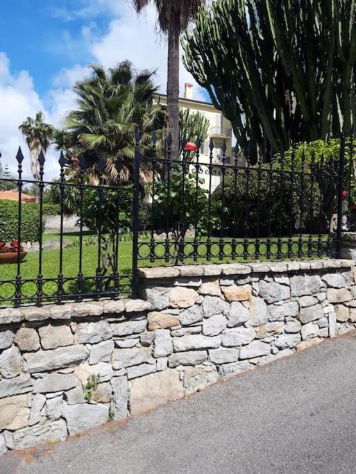 La Casa Di Anna, In Palazzina Liberty Fronte Parco Lägenhet Bordighera Exteriör bild